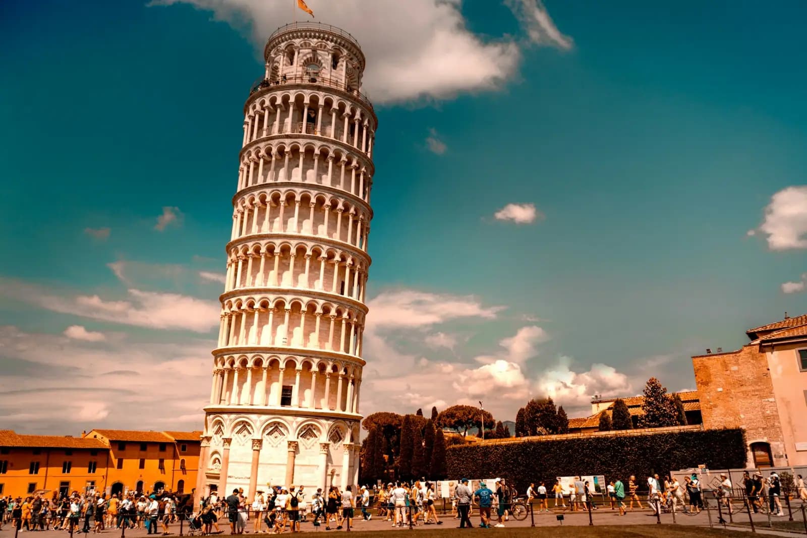 Pisa & Lucca - Glimpse 1